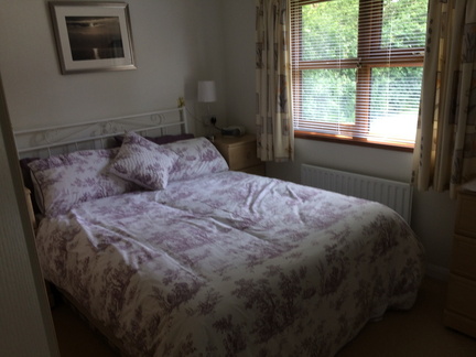 30 MasterBedroom (1) 2016x1512